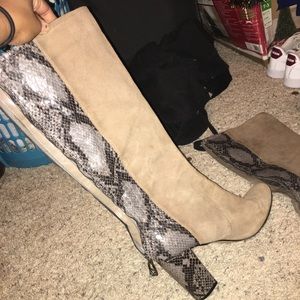 Knee-high Anne Klein beige suede&snake print boots